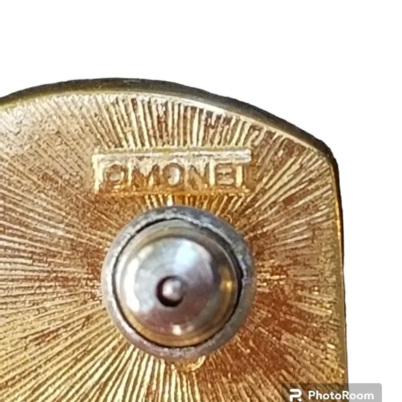 MONET VINTAGE CREAM ENAMEL & GOLDTONED SPIKE DISK EARRINGS - Picture 5 of 5